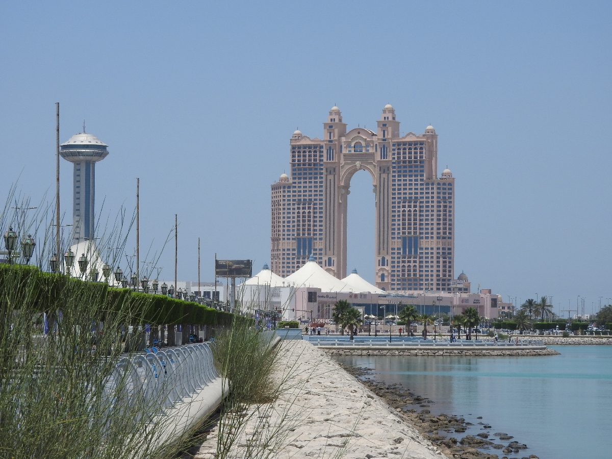 54 ABU DHABI Lungomare